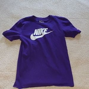 Size Small Nike T Shirt